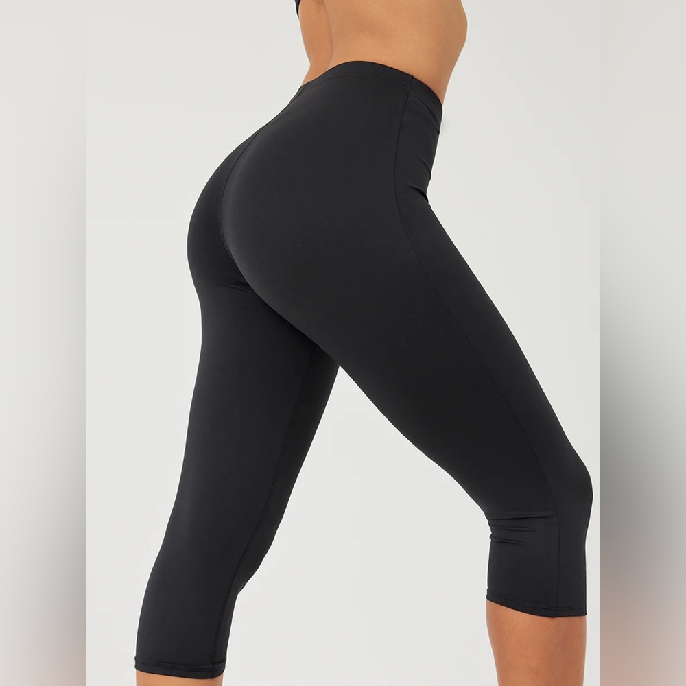 Outdoor Voices Sculpt Kneecap Legging NWT